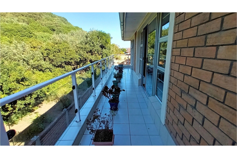 4 Bedroom Property for Sale in Blue Bend Eastern Cape